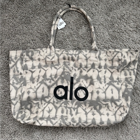 ALO Yoga Handbags - ALO Yoga Cream and Gray Patterned Tote Bag